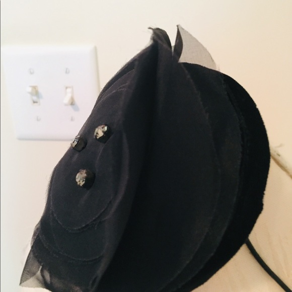 Armani Rare New Emporia Armani fascinator hat yummy